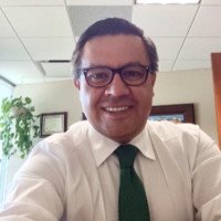 Oscar Luzuriaga 